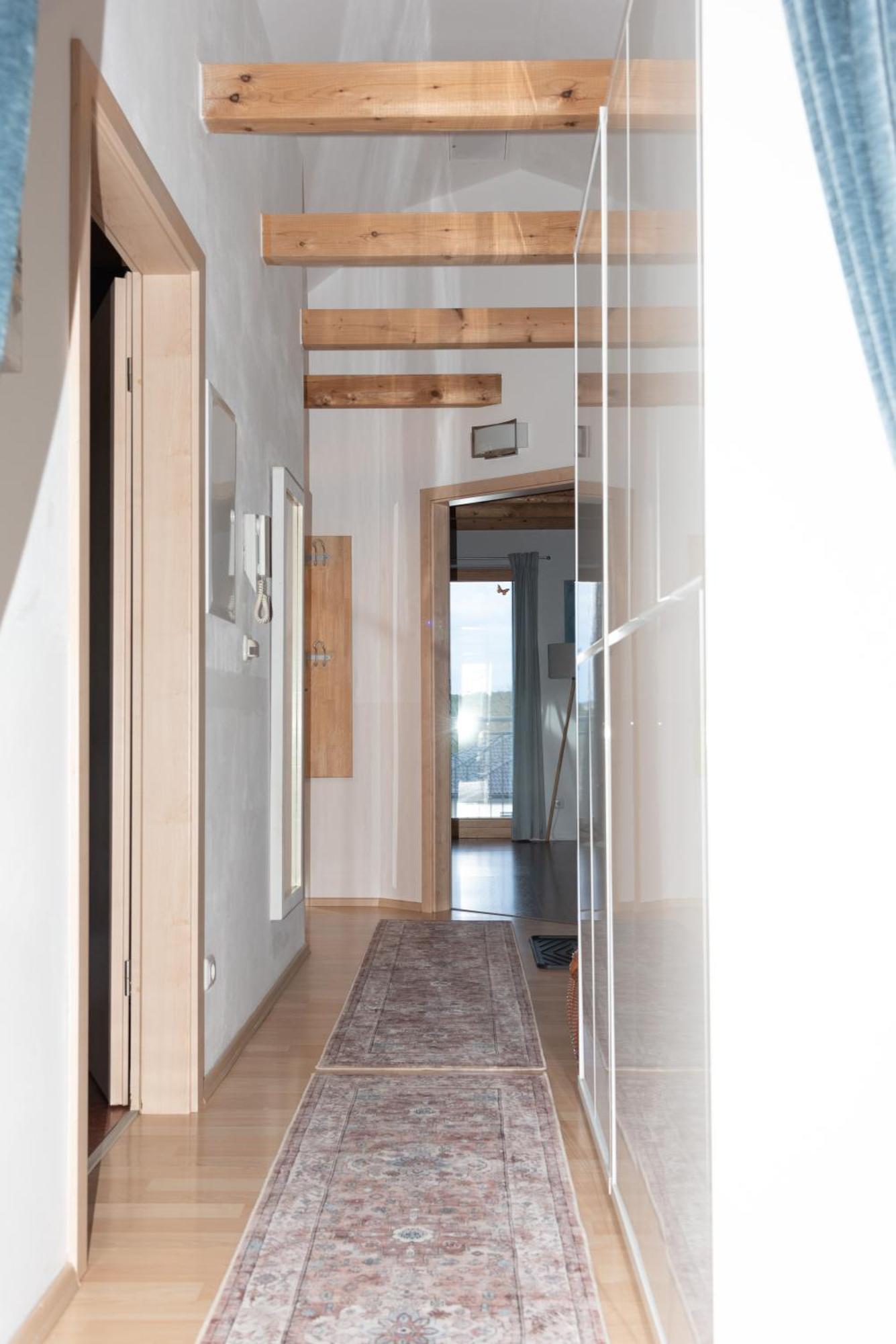 Moderne, Gemuetliche Dg-Wohnung In Ruhiger Lage Нойнбург форм Валд Екстериор снимка